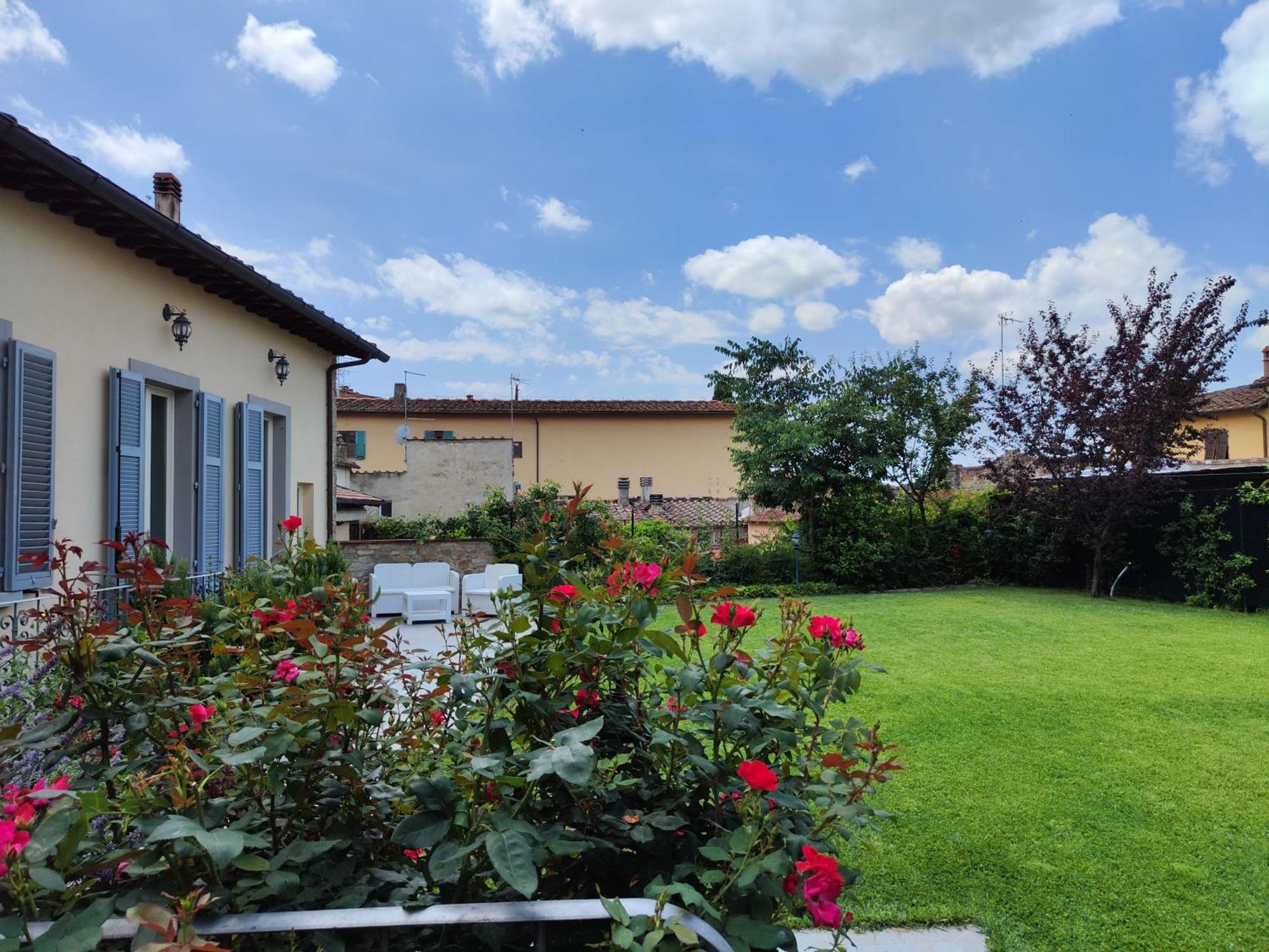 Casa Di Pietro Aretino, Arezzo Centro Storico 4-8 Letti Apartment Exterior photo